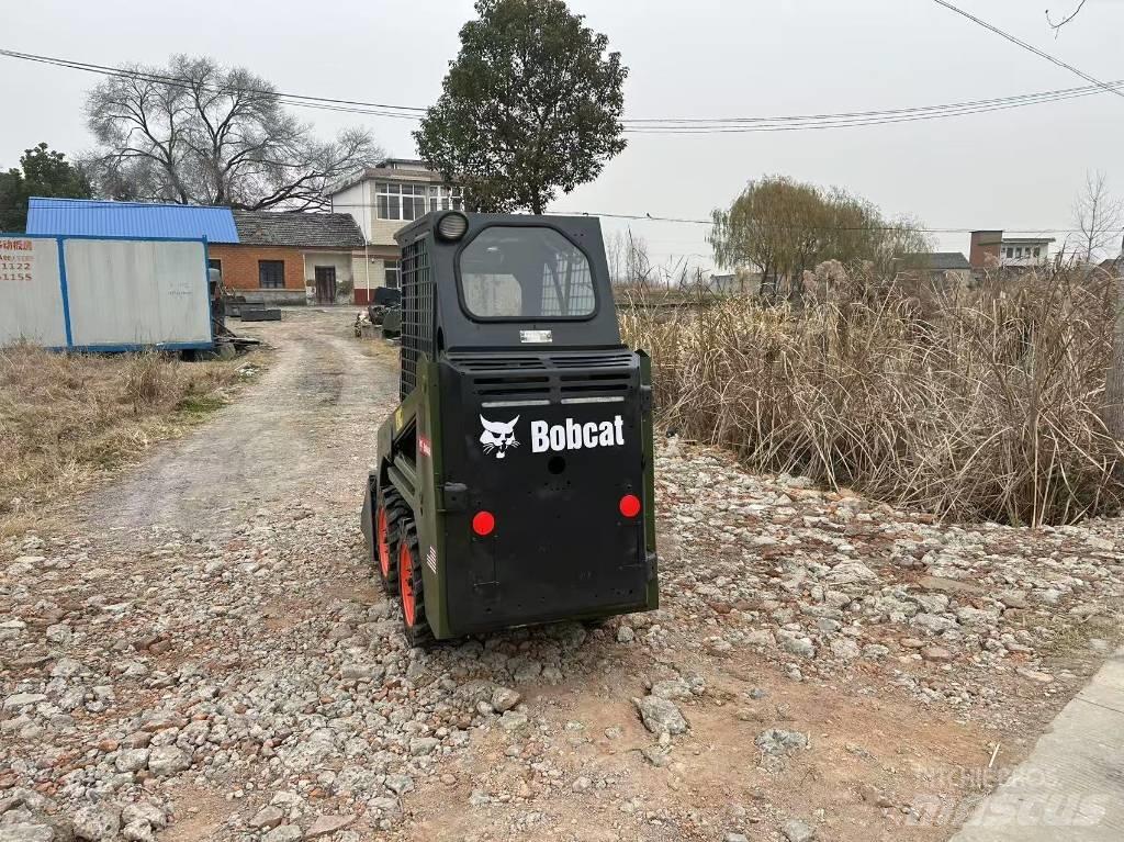 Bobcat S 70 Smykem řízené nakladače