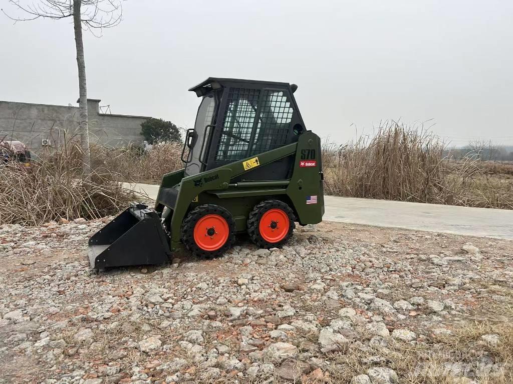 Bobcat S 70 Smykem řízené nakladače