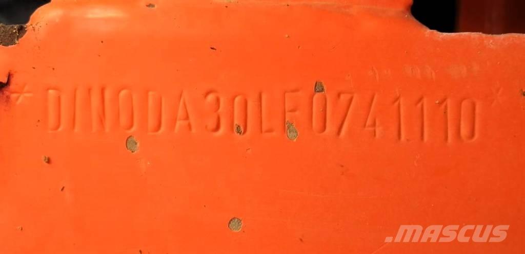 Doosan DA 30 Kloubové dempry