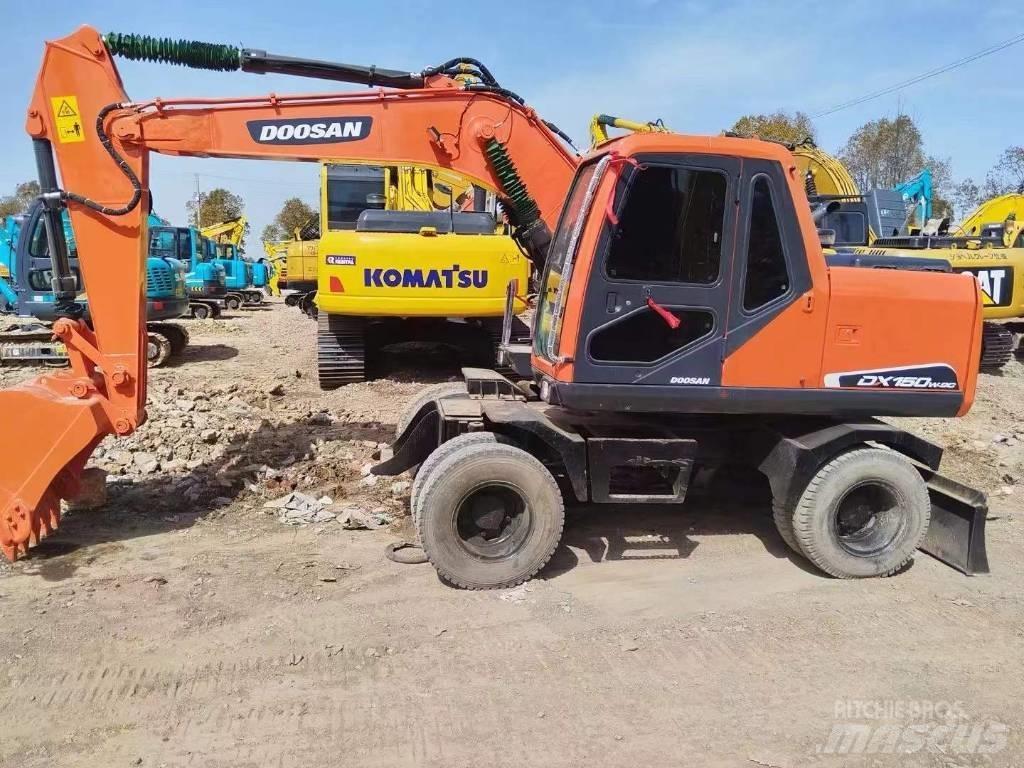 Doosan DX150W-9 Kolová rýpadla