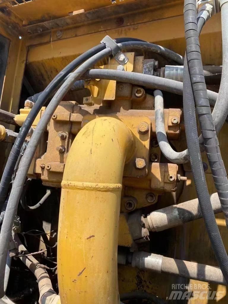 CAT 336 Pásová rýpadla