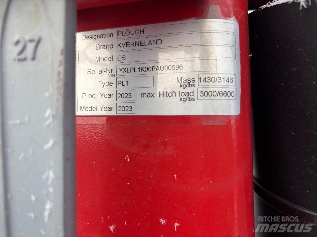 Kverneland ES85 Oboustranné pluhy