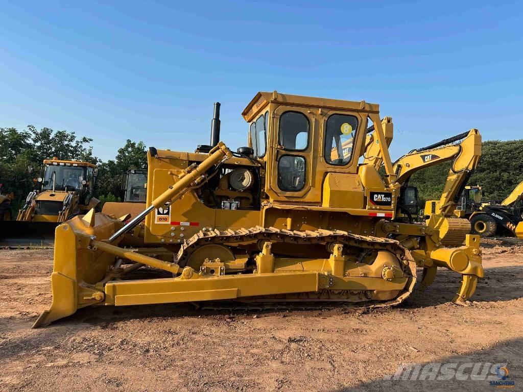 CAT D 7 G Pásové dozery