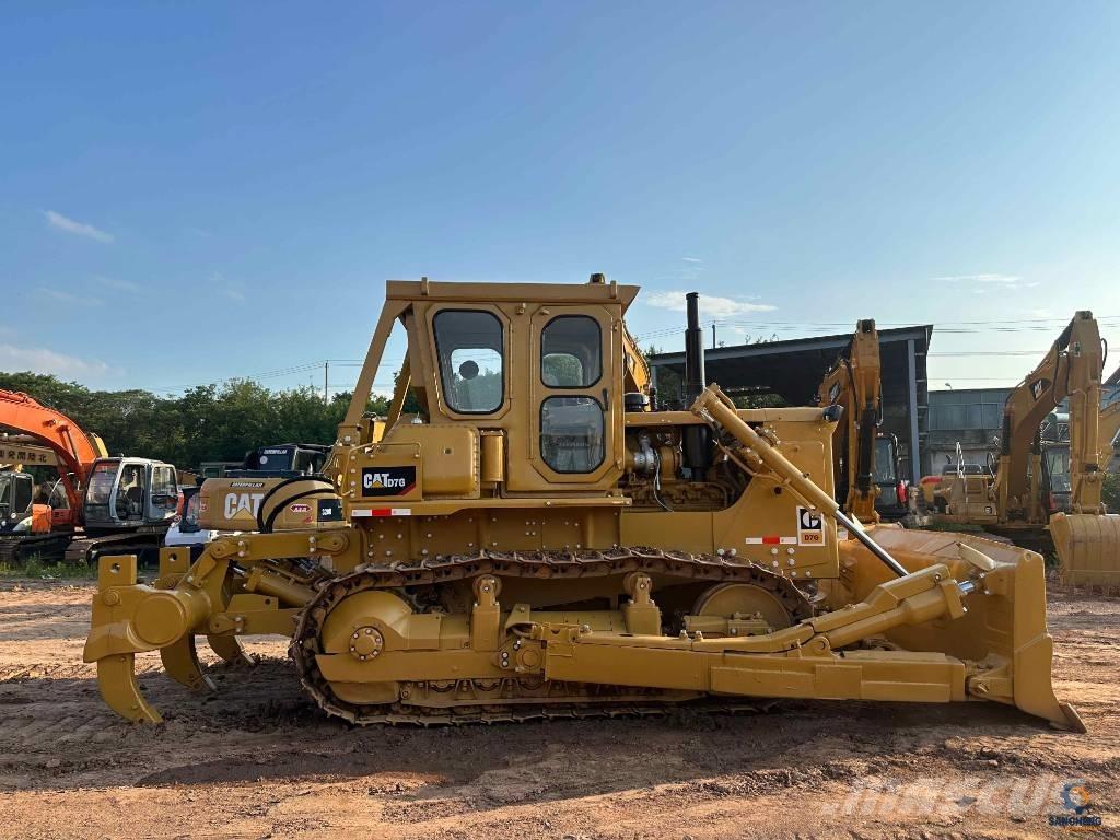 CAT D 7 G Pásové dozery