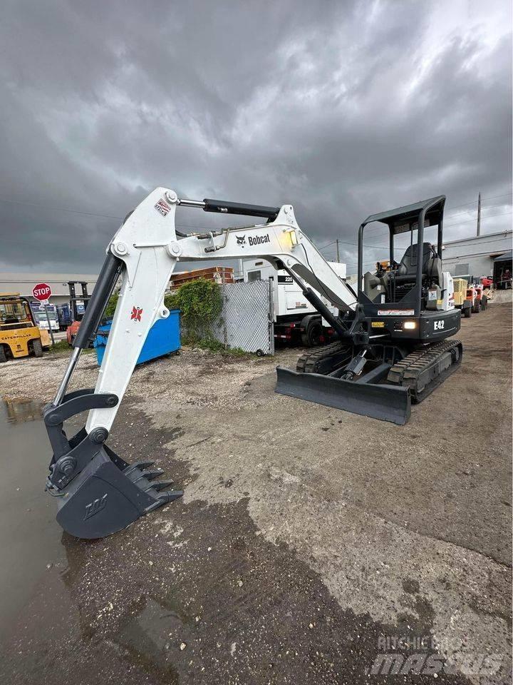 Bobcat E42 Mini rýpadla < 7t