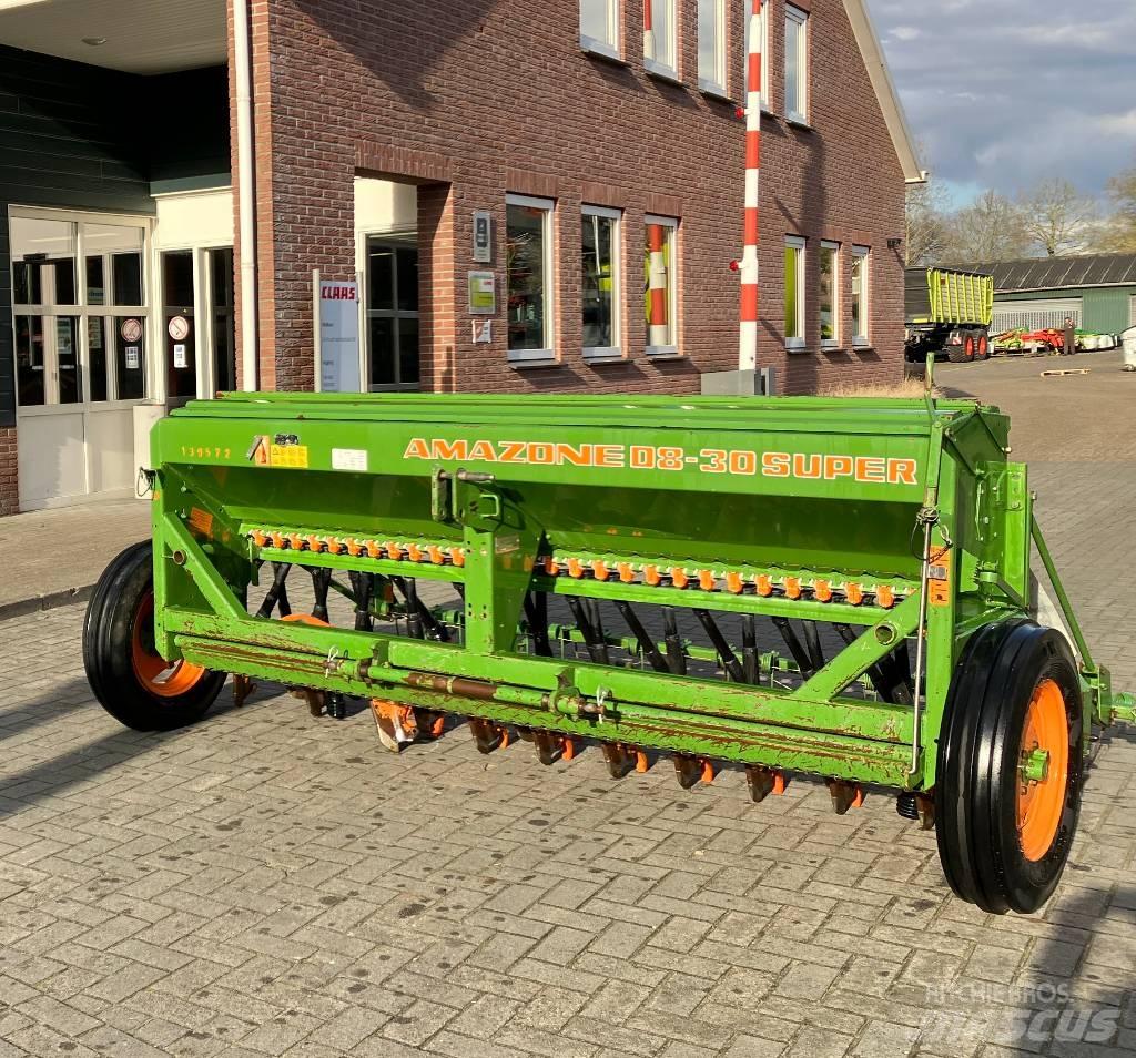 Amazone D8-30 Super Mechanické secí stroje