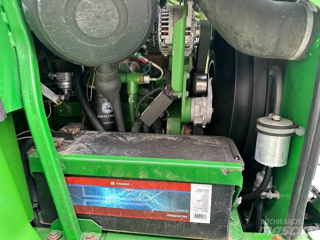 John Deere 3800 Teleskopické kolové nakladače