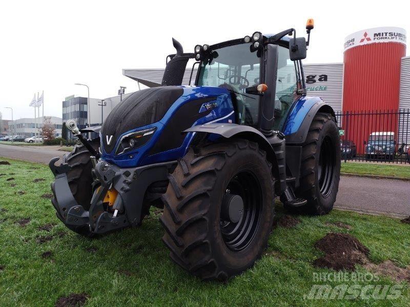 Valtra T 234 A Traktory