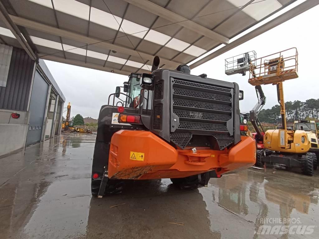 Hitachi ZW 310-6 Kolové nakladače