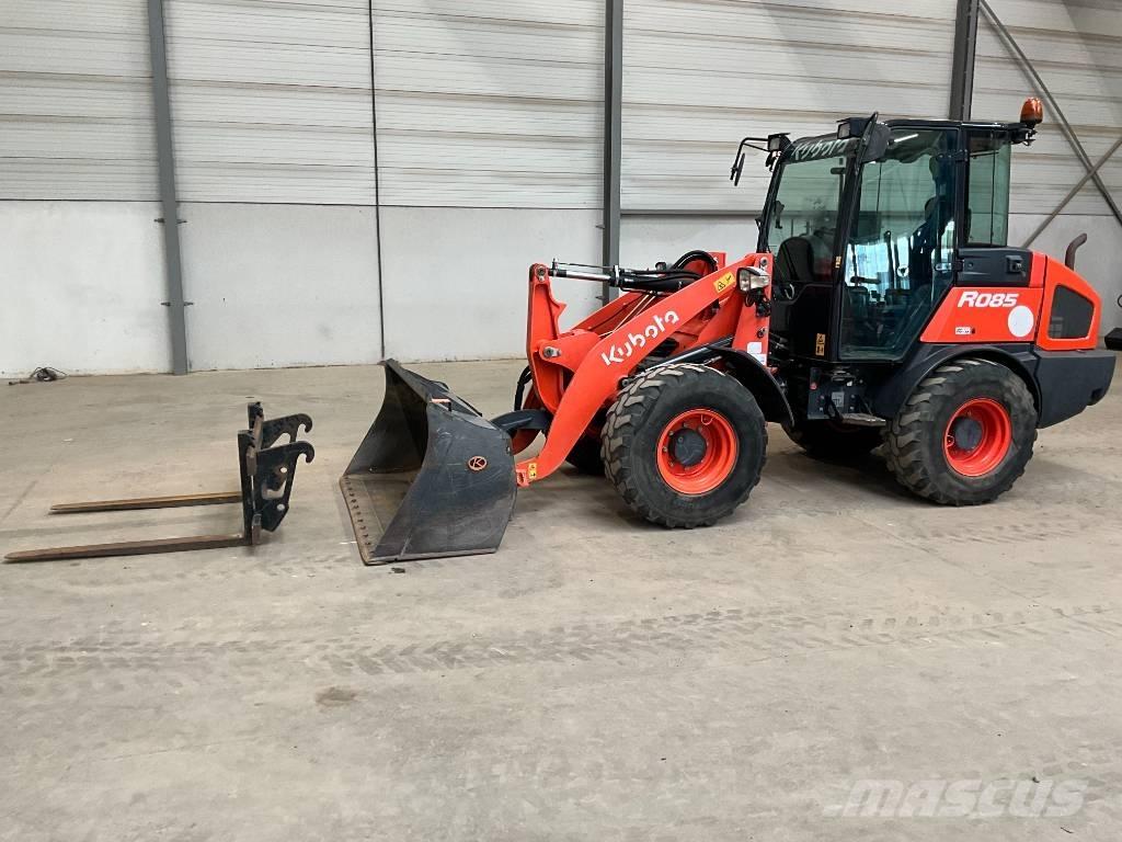 Kubota R 085 Kolové nakladače