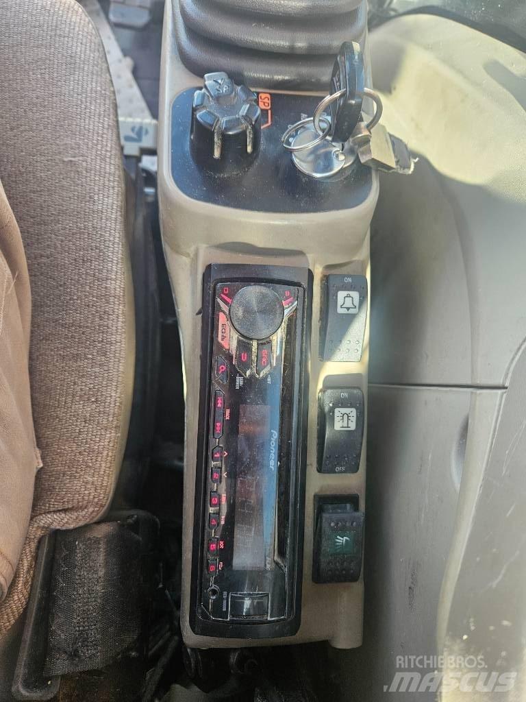 CASE CX 235 C SR Pásová rýpadla