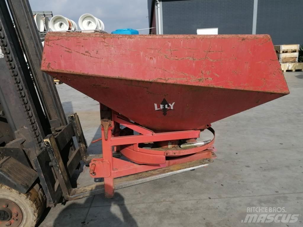 Lely 900 Další