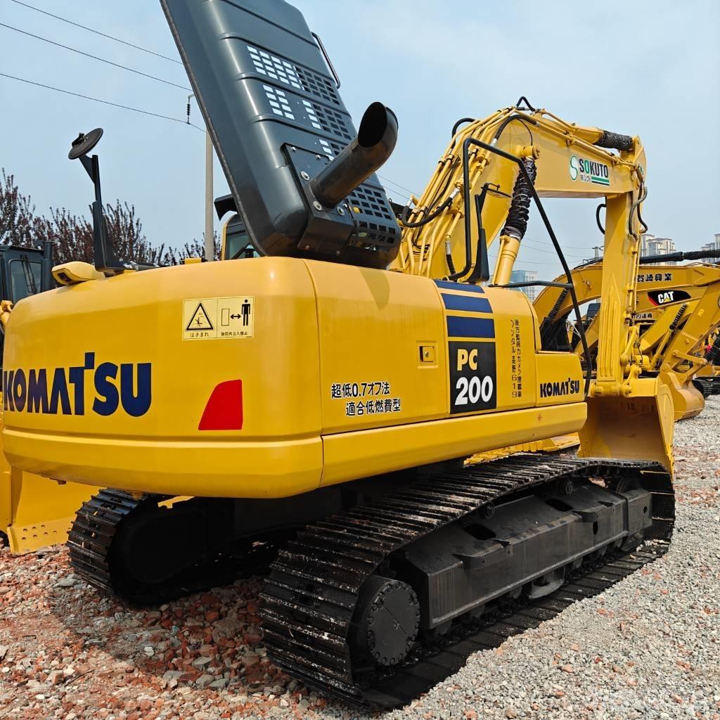 Komatsu 200-8 Pásová rýpadla