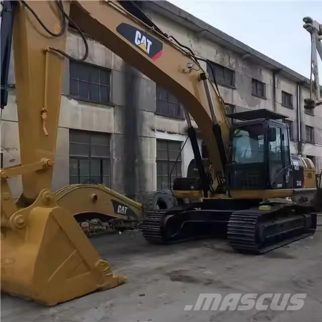 CAT 324 D Pásová rýpadla
