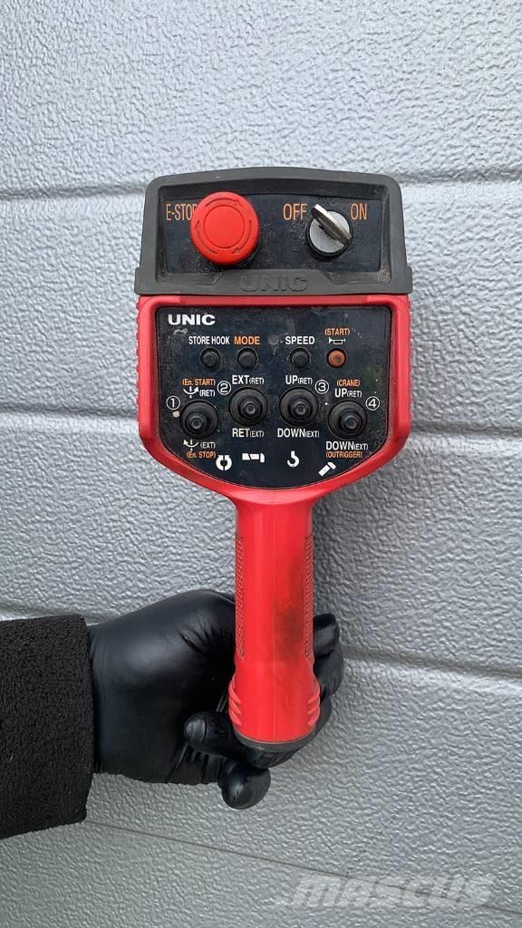 Unic URW 295 Minijeřáby