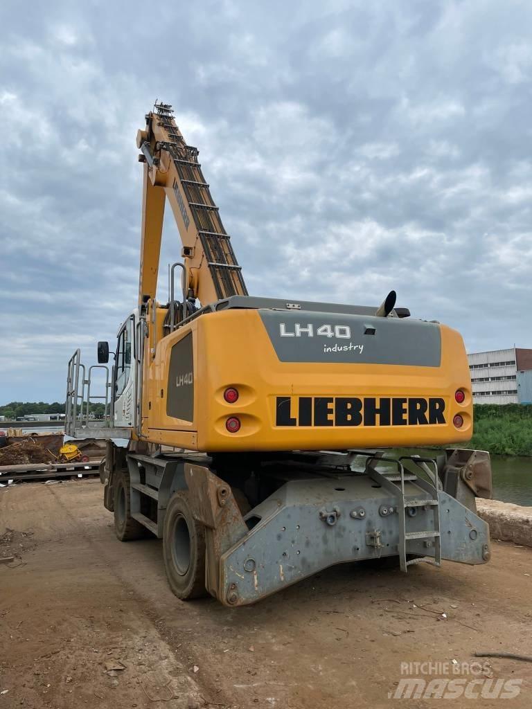 Liebherr LH40M Stroje pro manipulaci s odpadem