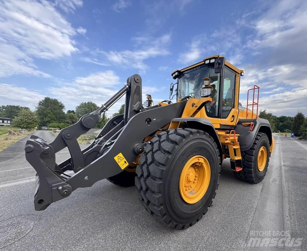 Volvo L 120 H2 Kolové nakladače