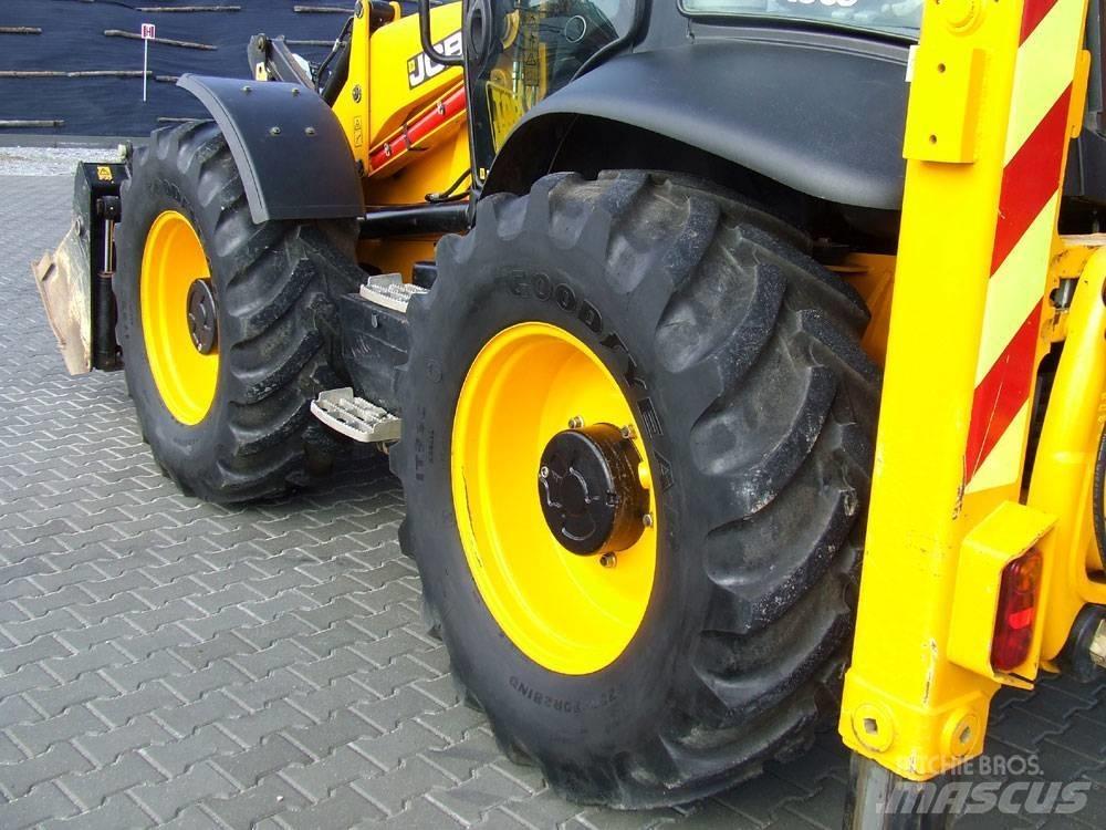 JCB 4CX Rýpadlo-nakladače