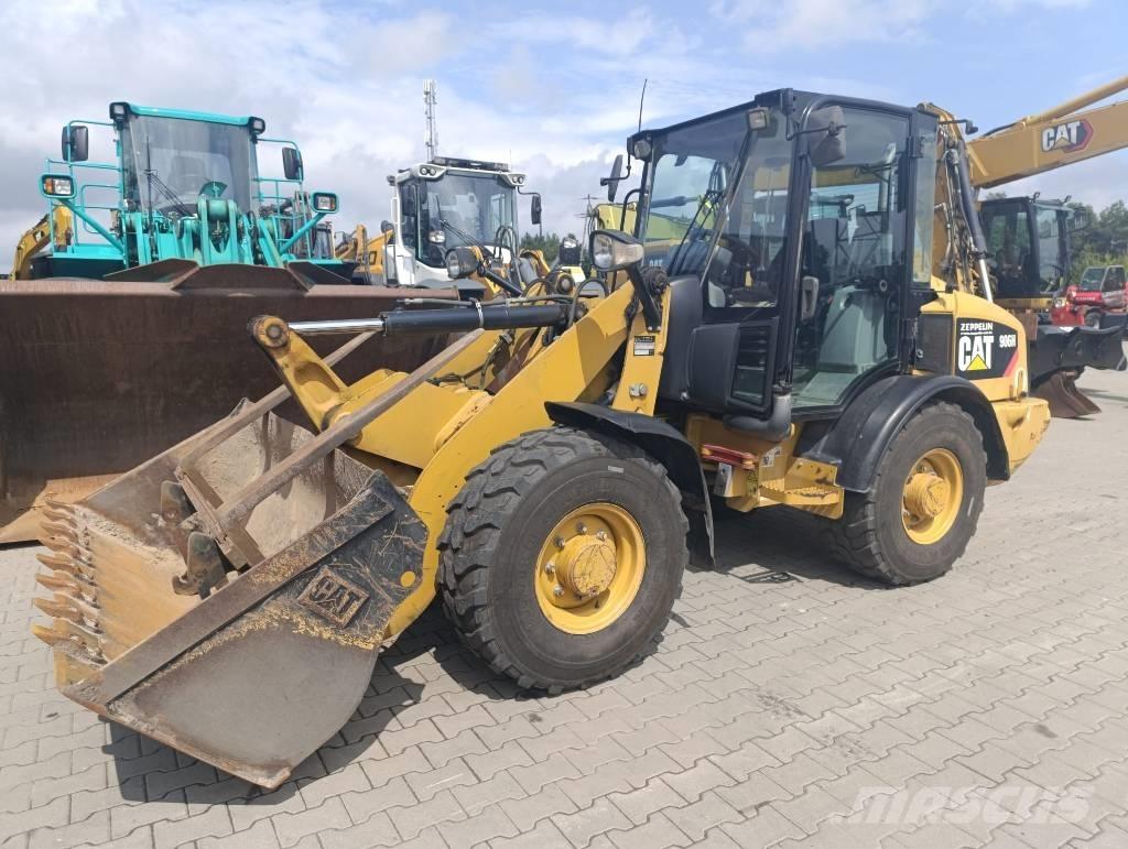 CAT 906 H Kolové nakladače