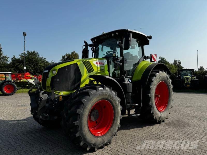 CLAAS AXION 810 Traktory