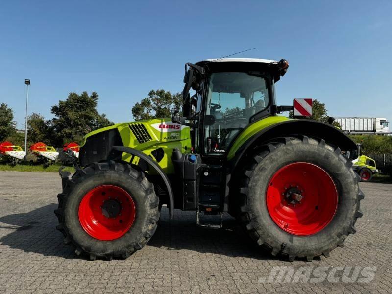 CLAAS AXION 810 Traktory