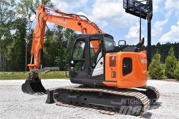 Hitachi ZX 135 Pásová rýpadla
