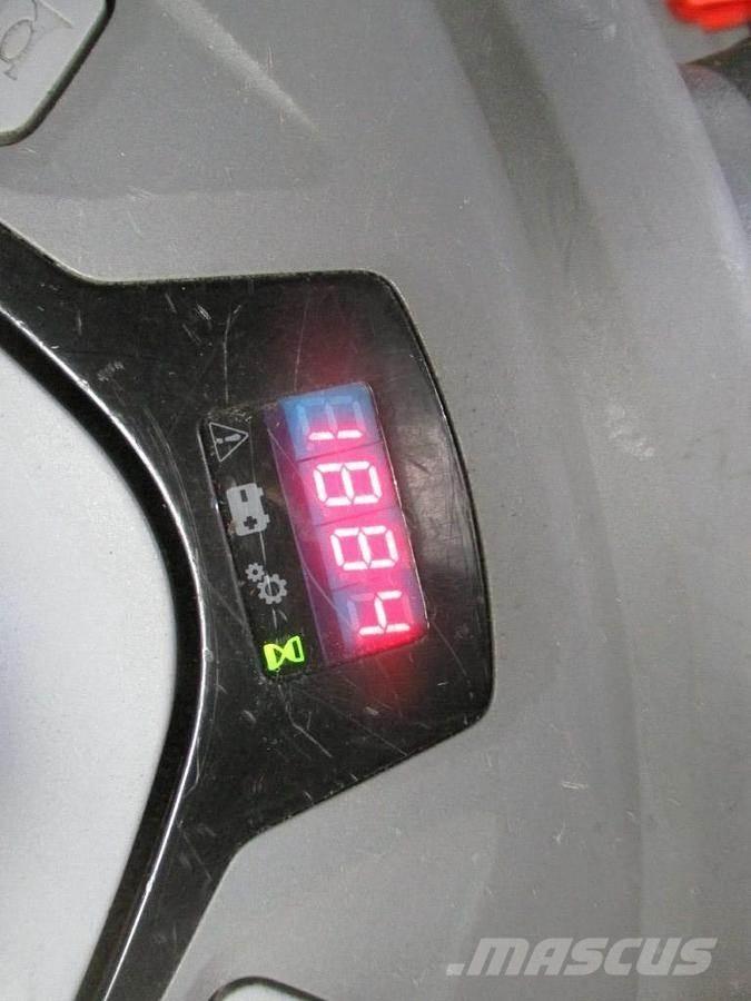 Toyota SPE 120L Ručně vedené vysokozdvižné vozíky
