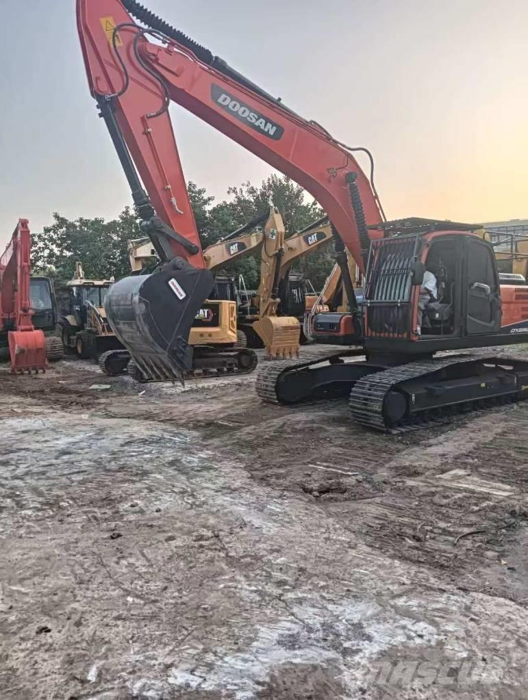 Doosan DX 225 LC-9C Pásová rýpadla