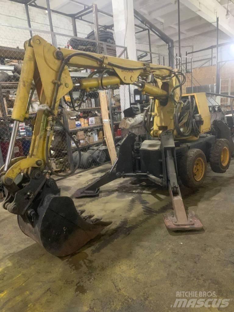 Brokk 250 Mini rýpadla < 7t