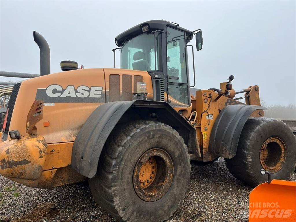 Case IH 821E Kolové nakladače
