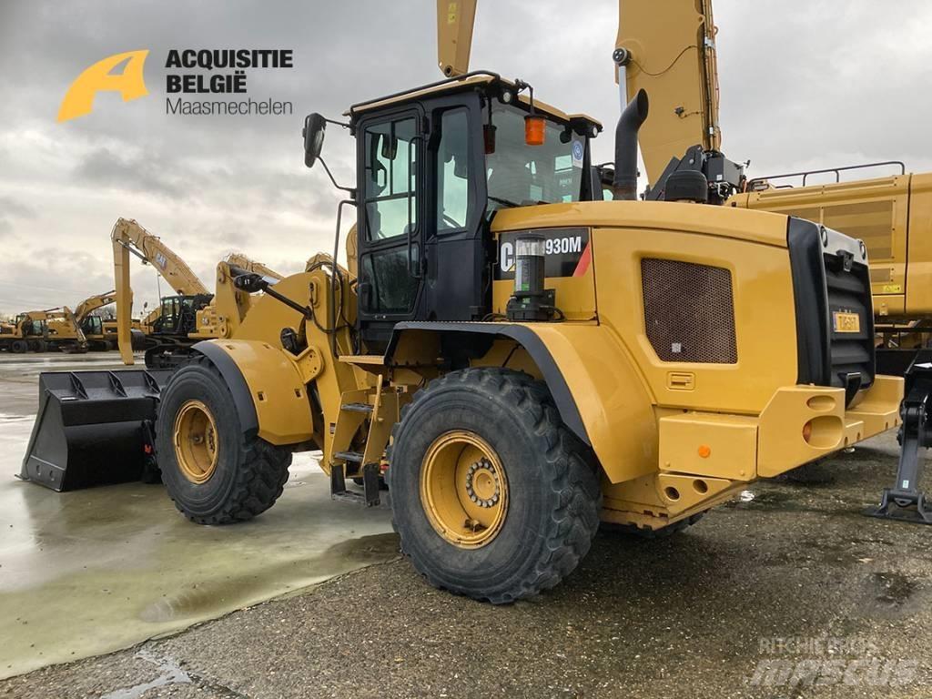 CAT 930M Kolové nakladače