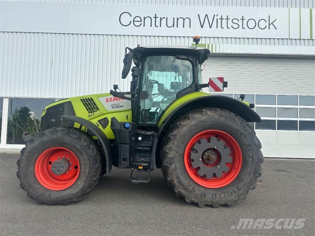 CLAAS Axion 870 Traktory