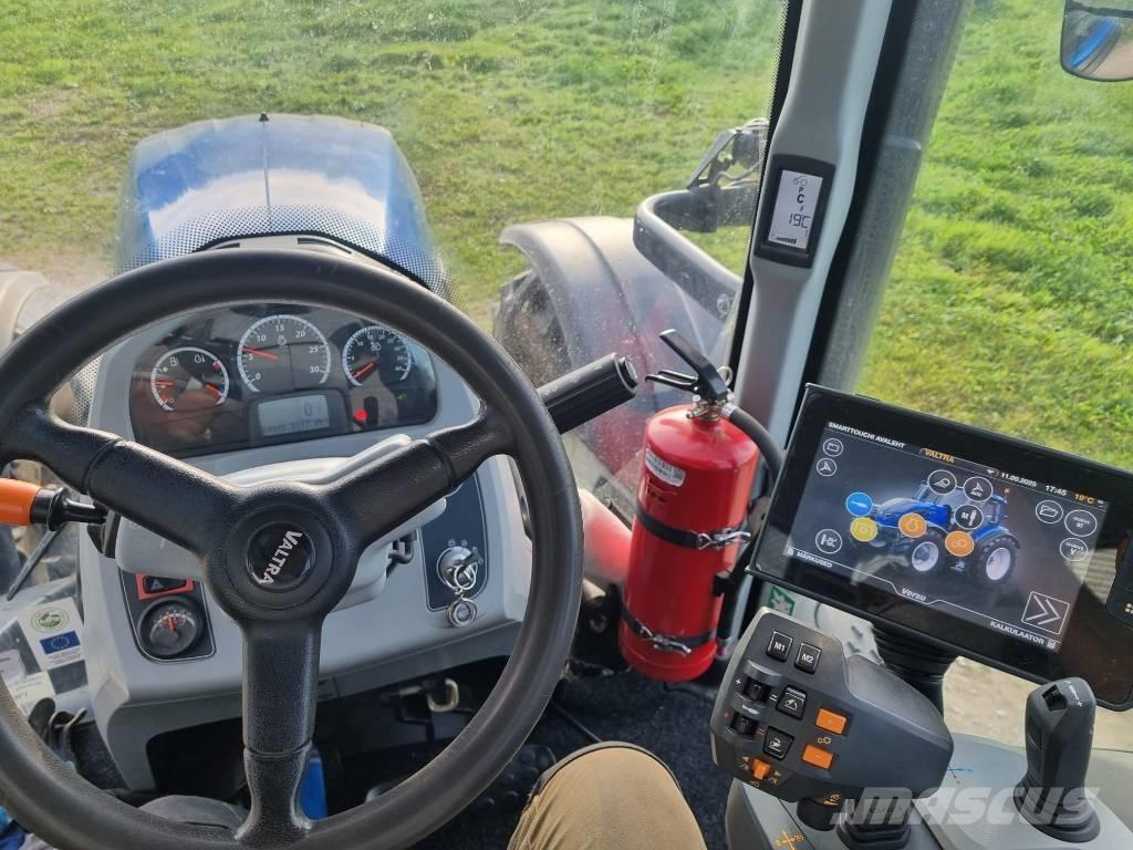 Valtra T 254 V Traktory