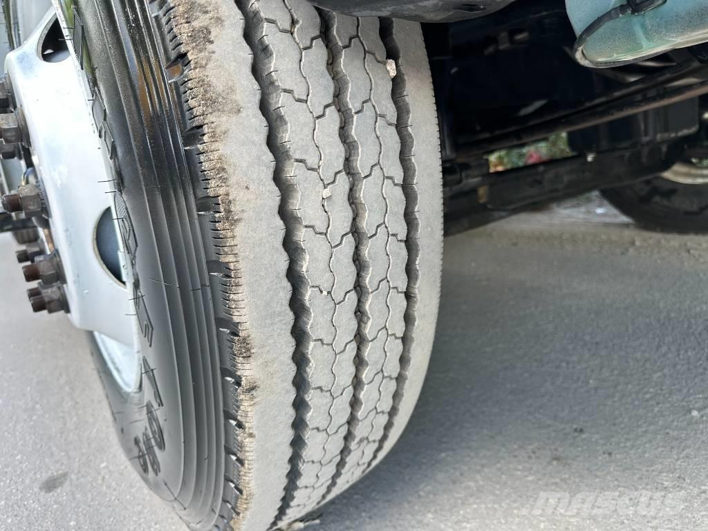 International 4300 Kombinované/Čerpací cisterny