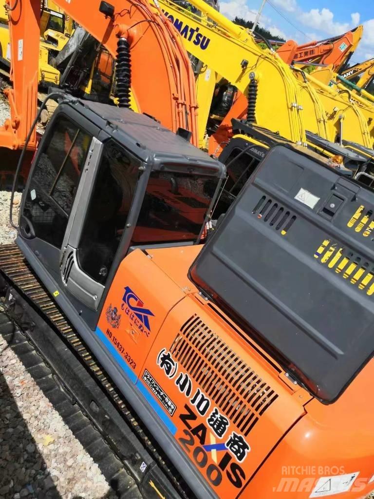 Hitachi ZX200 Pásová rýpadla