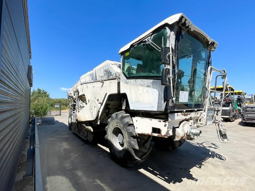 Wirtgen WR 240I Recyklátory asfaltu