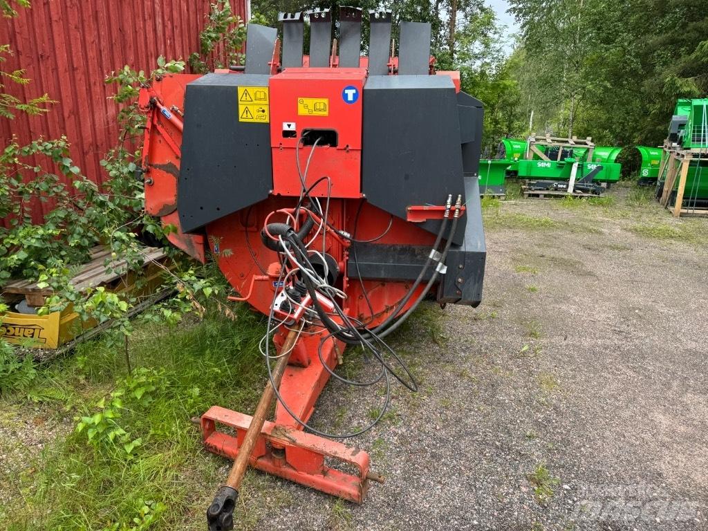 Kuhn Primor 3560 Drtiče a řezače balíků