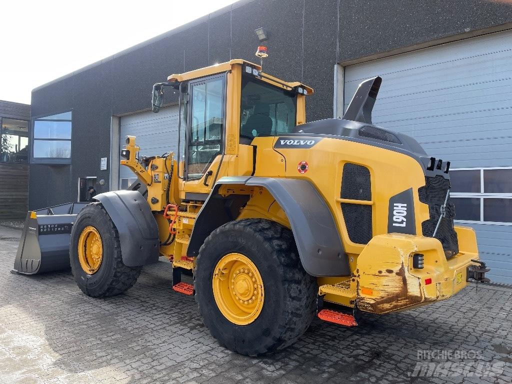 Volvo L90H Kolové nakladače