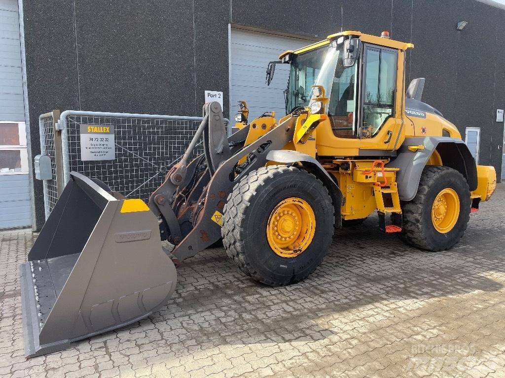 Volvo L90H Kolové nakladače