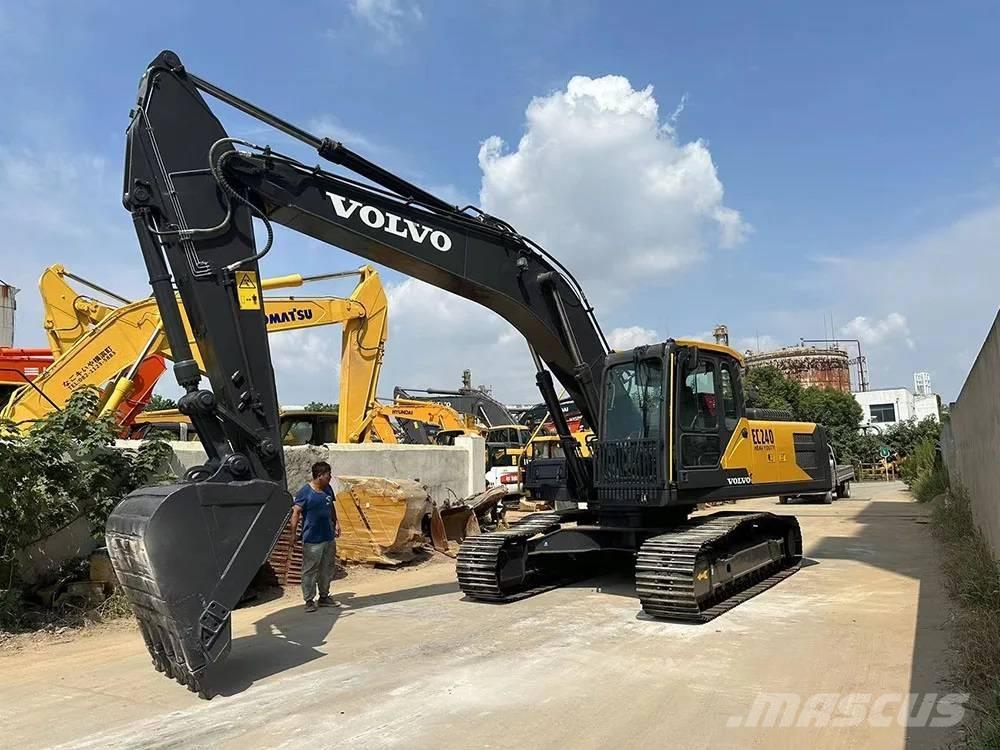 Volvo EC240D Pásová rýpadla