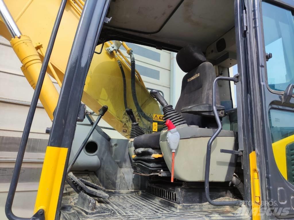 Komatsu PC 210 NLC-8 Pásová rýpadla