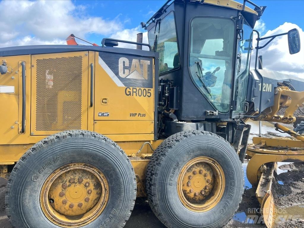 CAT 12 M Grejdry
