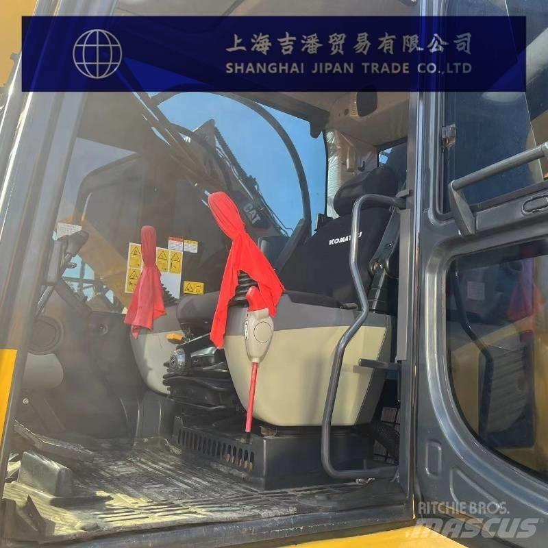 Komatsu PC 360 Pásová rýpadla