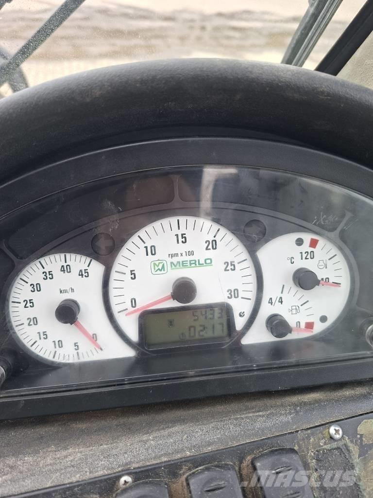 Merlo P 75.9 Teleskopické plošiny