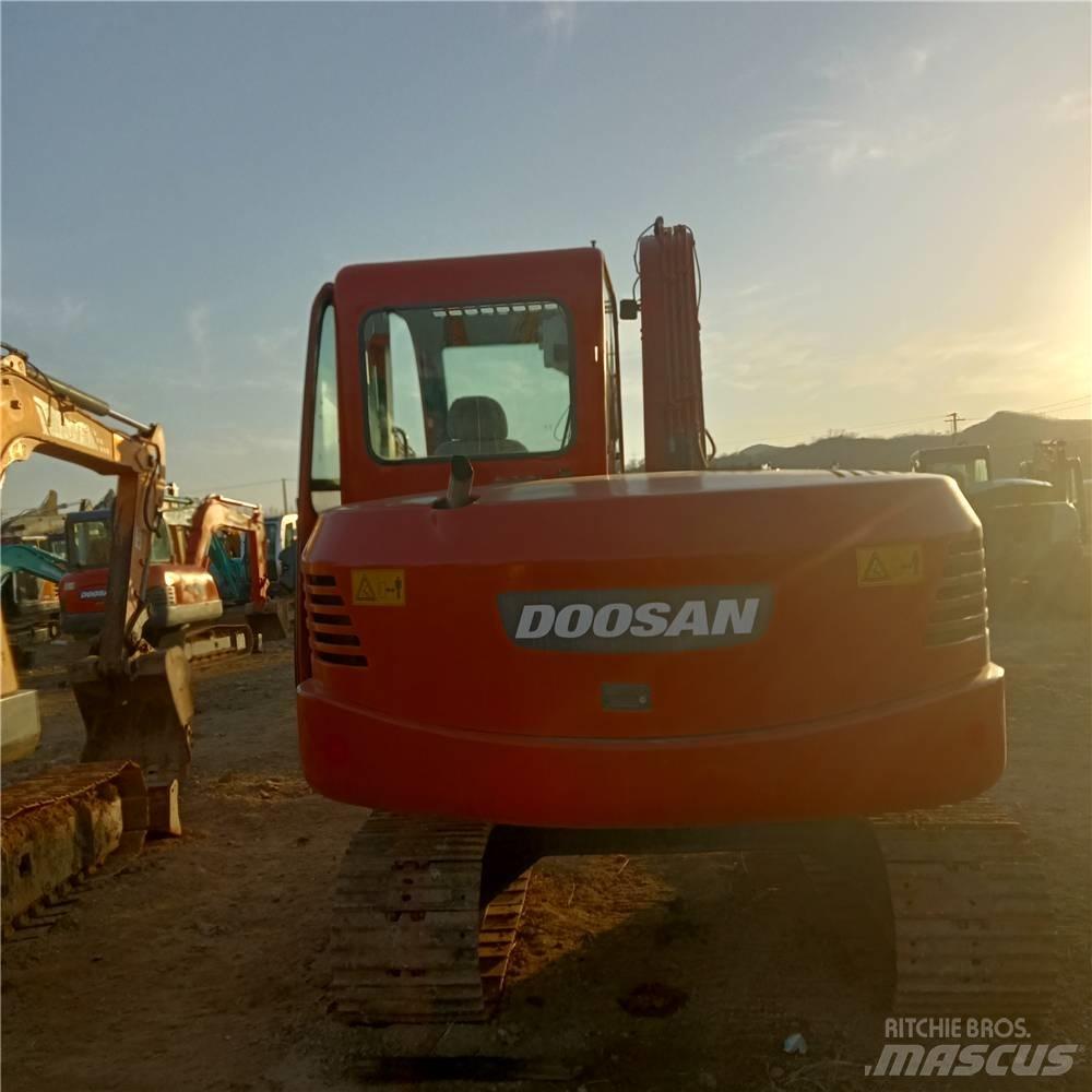 Doosan DH70 Pásová rýpadla