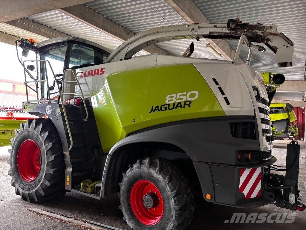 CLAAS Jaguar 850 Samojízdné sekačky