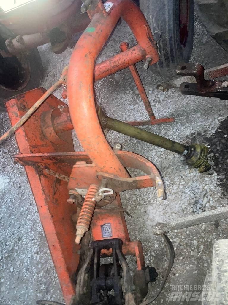 Busatis 1102 Žací stroje