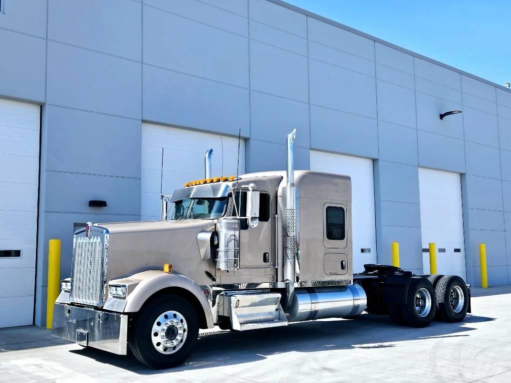 Kenworth W 900 Tahače