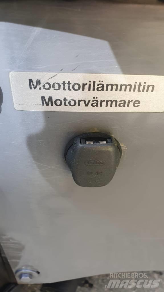 LM Trac 586 Kolové nakladače