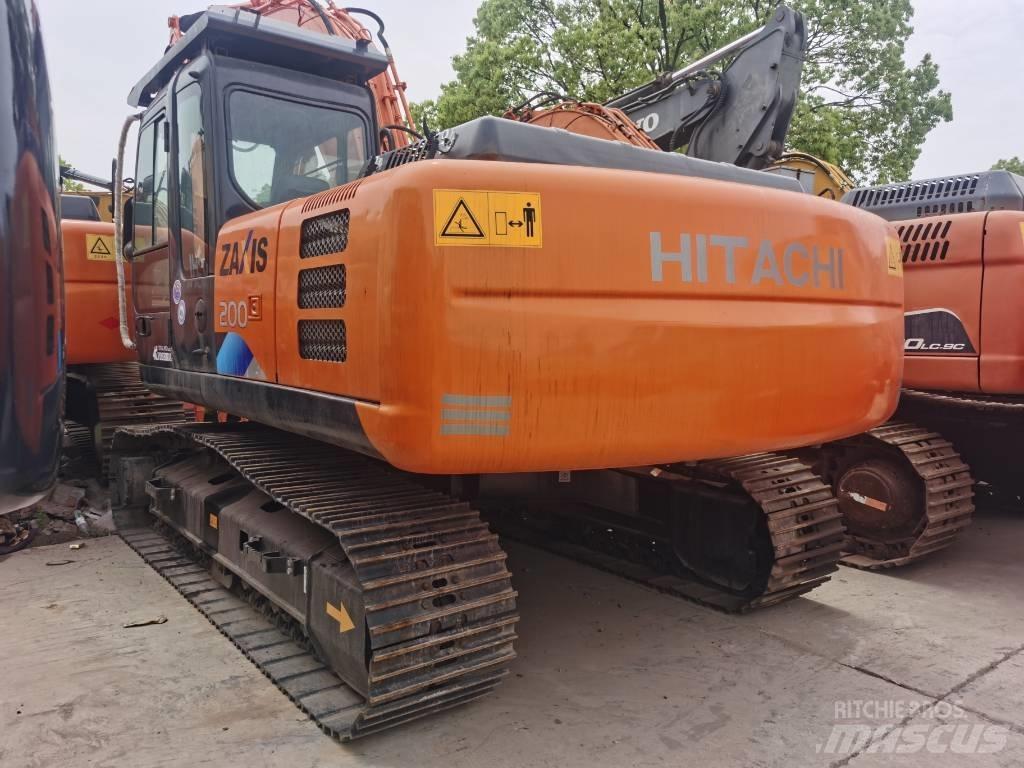 Hitachi ZX 200 Pásová rýpadla